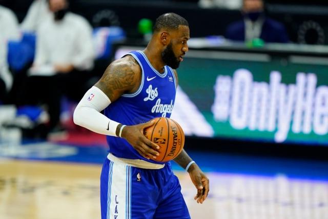 库里缺阵维金斯24分施罗德17+9 勇士力克灰熊