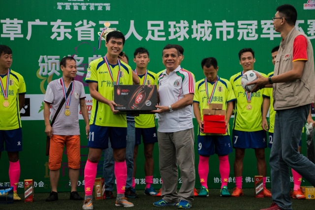 徐杰32+7+9广东不敌四川 原帅20分山西胜宁波